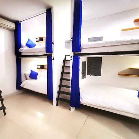 Cornerstone Bali Coworking Hostel Canggu Szoba fotó